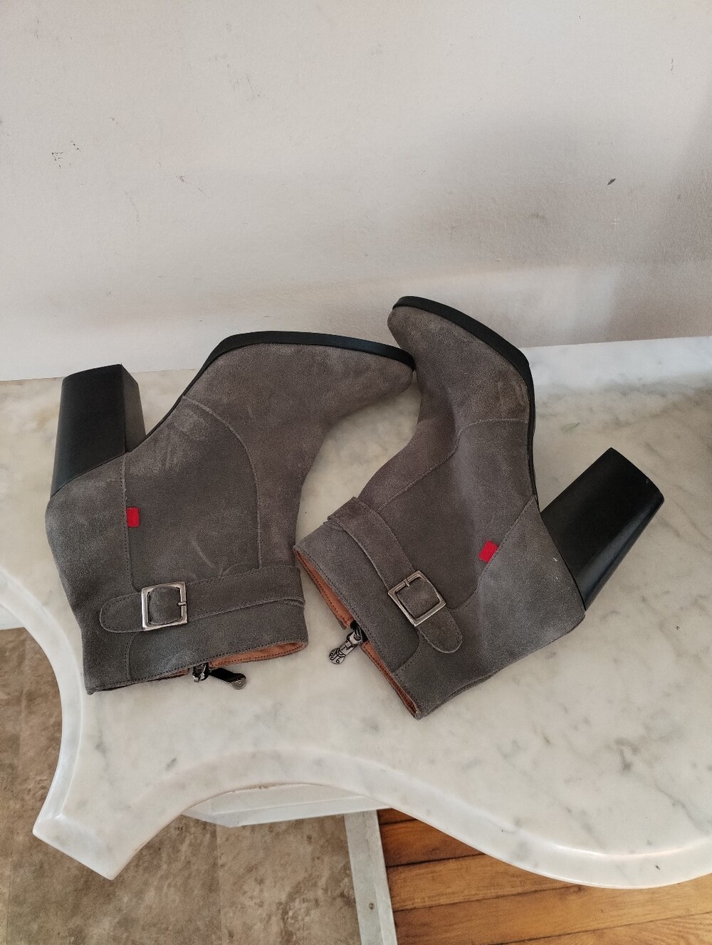 Marc Joseph ) grey Suede Booties Size 8.5